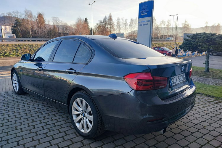 BMW 318 oryginał lakier + automat + serwis zdjęcie 20