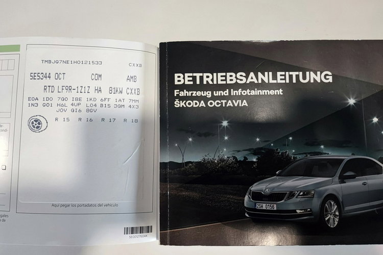 Skoda Octavia 1.6 TDI Ambition + serwis ASO zdjęcie 23