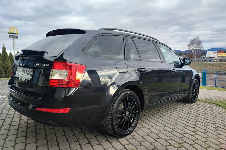 Skoda Octavia 1.6 TDI Ambition + serwis ASO zdjęcie 6