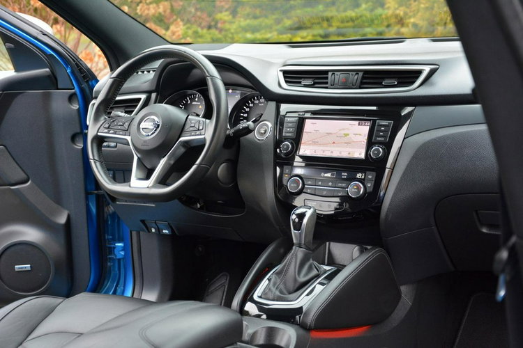 Nissan Qashqai Tekna+ FullLed Navi Kamera360 BLiS Radar BOSE Panorama Skóry Alu19 Aso zdjęcie 18