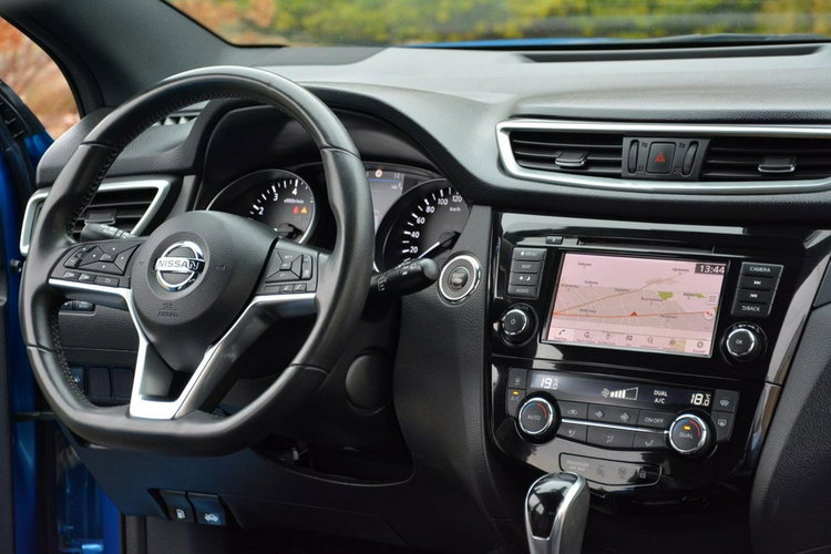 Nissan Qashqai Tekna+ FullLed Navi Kamera360 BLiS Radar BOSE Panorama Skóry Alu19 Aso zdjęcie 19