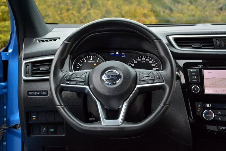 Nissan Qashqai Tekna+ FullLed Navi Kamera360 BLiS Radar BOSE Panorama Skóry Alu19 Aso zdjęcie 22