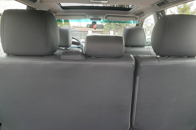 Toyota Land Cruiser 7 Osób. Wyciągarka. Navi. Oryginalne 200tys. km Doinwestowana. zdjęcie 24