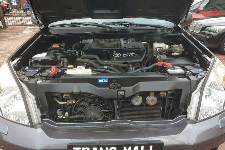 Toyota Land Cruiser 7 Osób. Wyciągarka. Navi. Oryginalne 200tys. km Doinwestowana. zdjęcie 34