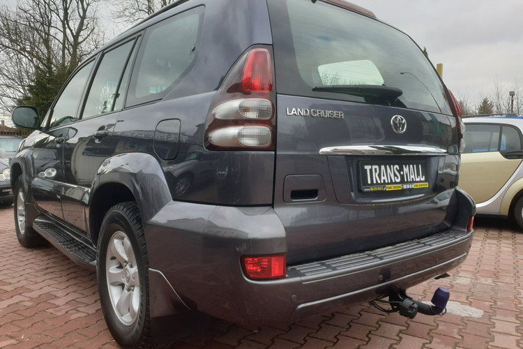 Toyota Land Cruiser 7 Osób. Wyciągarka. Navi. Oryginalne 200tys. km Doinwestowana. zdjęcie 4