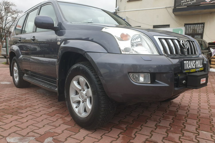 Toyota Land Cruiser 7 Osób. Wyciągarka. Navi. Oryginalne 200tys. km Doinwestowana. zdjęcie 7