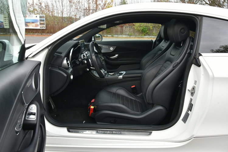 Mercedes C 200 C200 Coupe 2023r. Polski SALON AMG line Ambiente Panorama Skóra 18 zdjęcie 15