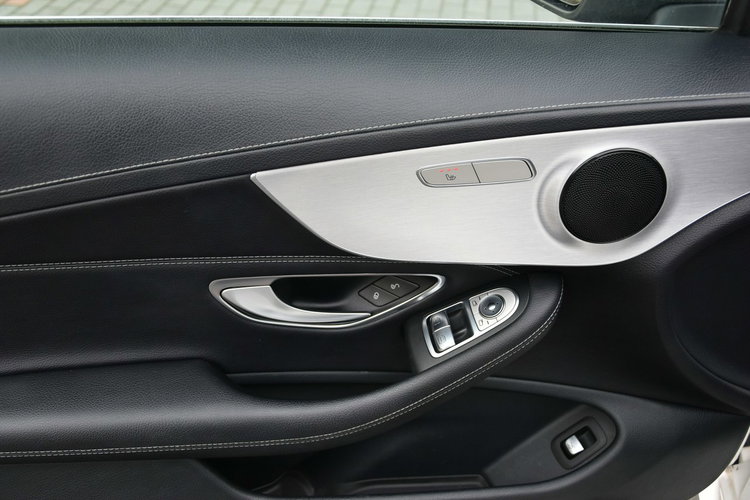 Mercedes C 200 C200 Coupe 2023r. Polski SALON AMG line Ambiente Panorama Skóra 18 zdjęcie 16