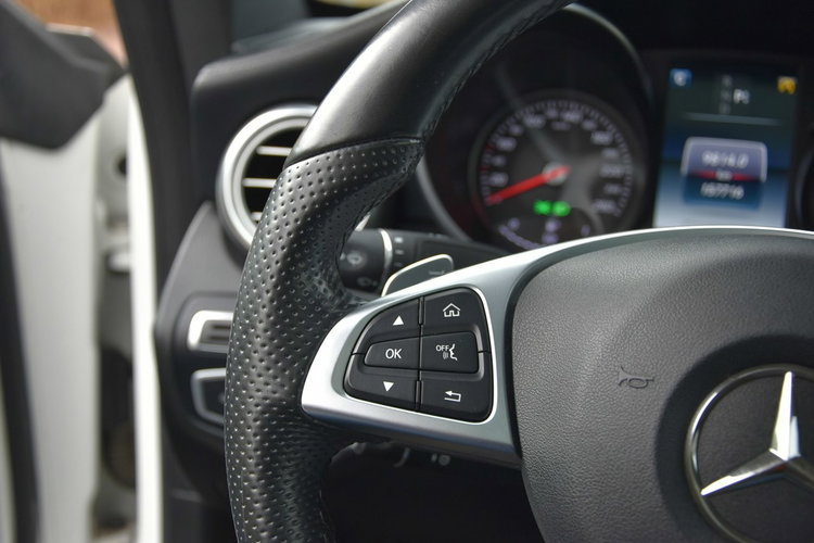 Mercedes C 200 C200 Coupe 2023r. Polski SALON AMG line Ambiente Panorama Skóra 18 zdjęcie 17