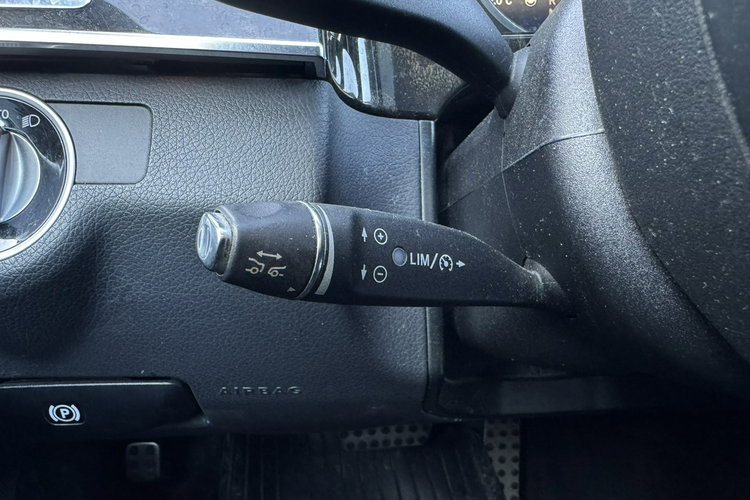 Mercedes E 250 LIFT, Ele bagażnik, Ele szyby, Ele lusterka, 2 kpl. kół, Roleta zdjęcie 18