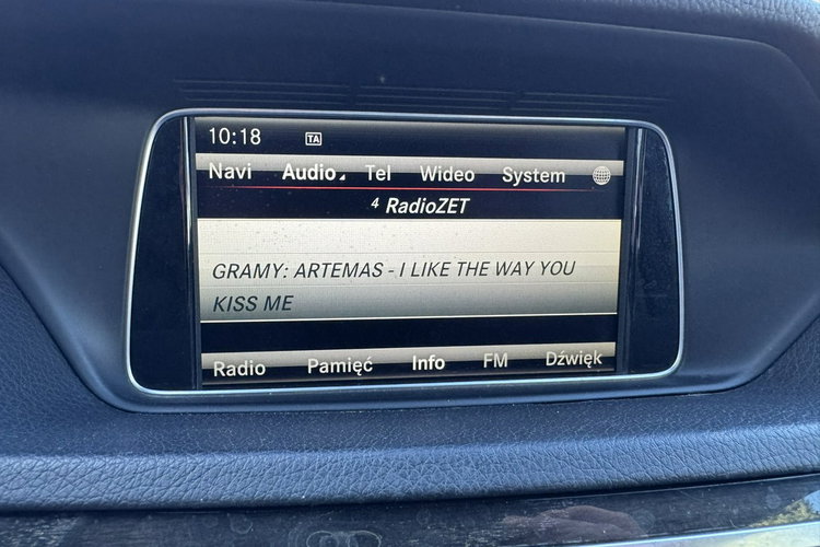 Mercedes E 250 LIFT, Ele bagażnik, Ele szyby, Ele lusterka, 2 kpl. kół, Roleta zdjęcie 23