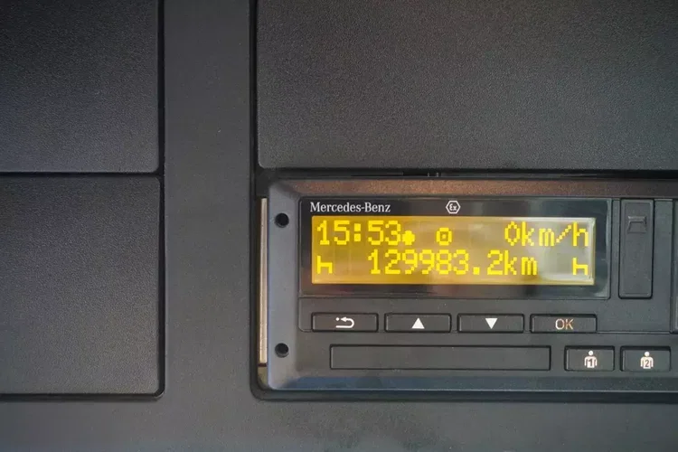 Mercedes Arocs 3243 E6 8x4 / Wywrotka / 120 tys. km / Retarder / Hydroburta zdjęcie 22