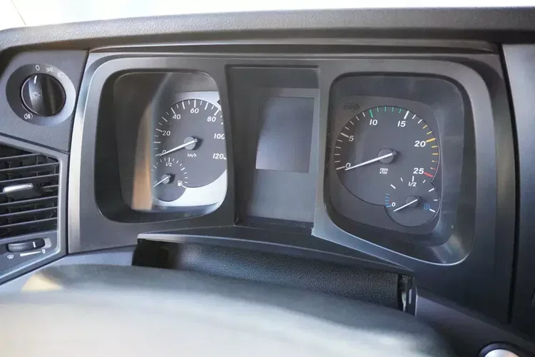 Mercedes Arocs 3243 E6 8x4 / Wywrotka / 120 tys. km / Retarder / Hydroburta zdjęcie 26