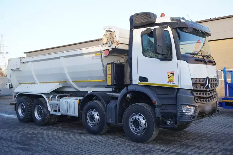 Mercedes Arocs 3243 E6 8x4 / Wywrotka / 120 tys. km / Retarder / Hydroburta zdjęcie 8