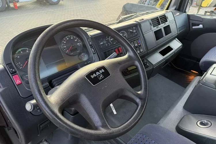 MAN TGL 8.210 Zwyżka WUMAG WT 230 23m w bok 18m podnośnik zdjęcie 15