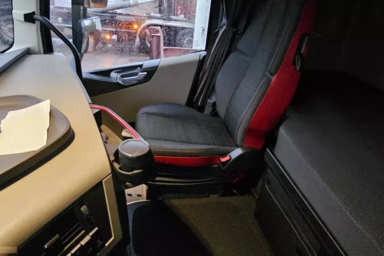 Volvo FH500 6x2 zdjęcie 10