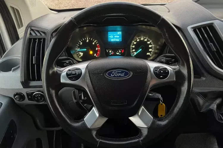 Ford TRANSIT zdjęcie 8