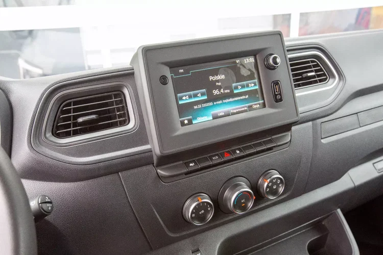 Renault Master 2.3 BLUE DCI L3H2 bogate wyposażenie zdjęcie 49