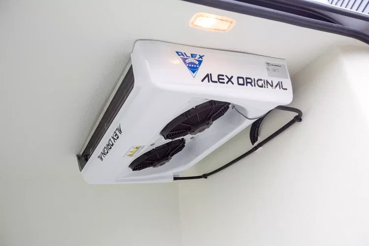 Mercedes Sprinter CHŁODNIA 317 DŁUGI Salon Polska zdjęcie 14