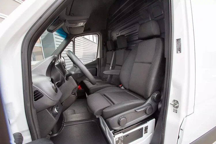 Mercedes Sprinter CHŁODNIA 317 DŁUGI Salon Polska zdjęcie 17