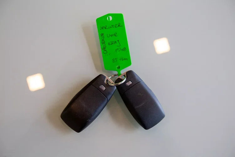 Mercedes Sprinter CHŁODNIA 317 DŁUGI Salon Polska zdjęcie 21