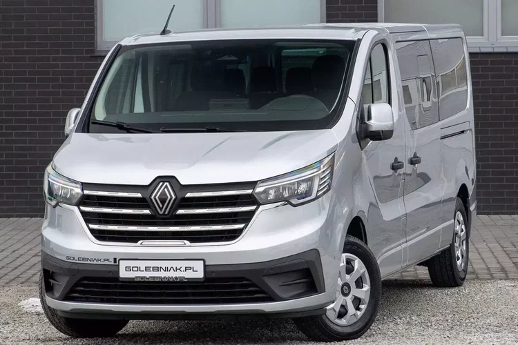 Renault trafic zdjęcie 44