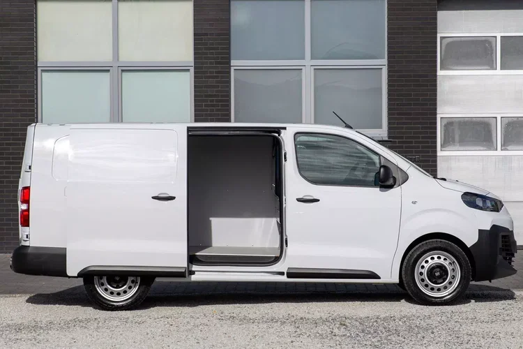 Fiat Scudo 2.0 L3H1 AUTOMAT 180KM wersja Maxi zdjęcie 43