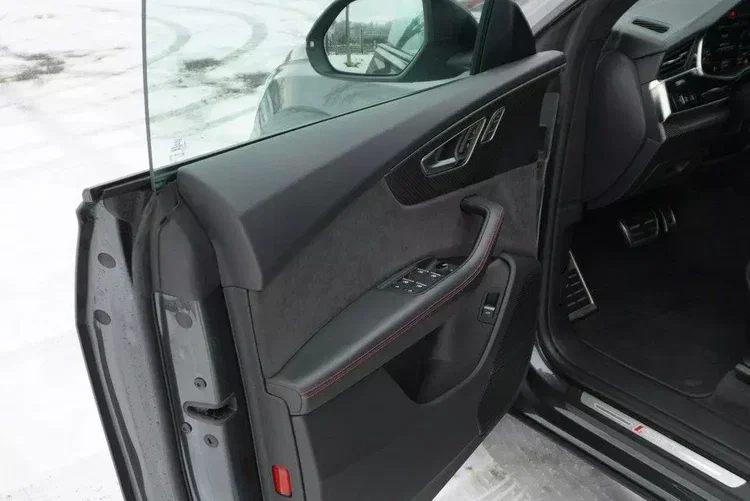 Audi rs-q8 zdjęcie 46