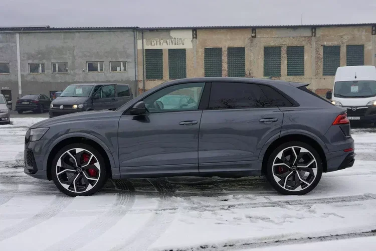 Audi rs-q8 zdjęcie 31