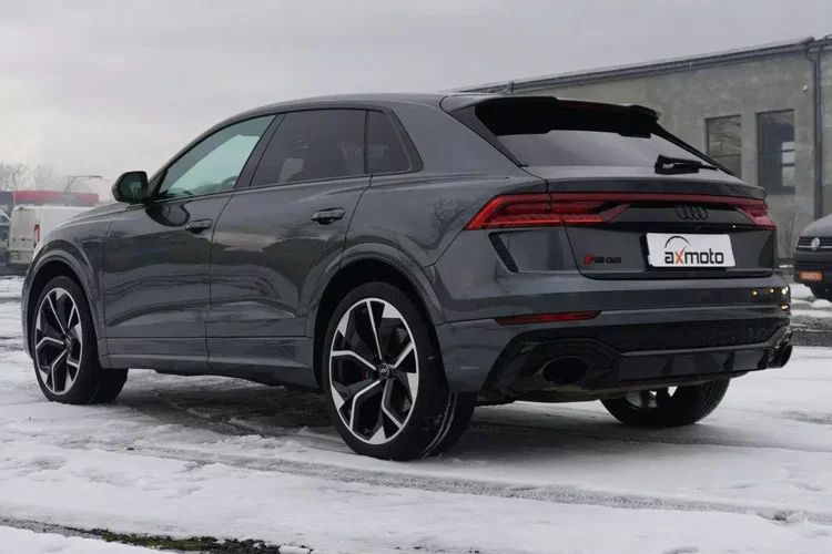 Audi rs-q8 zdjęcie 32