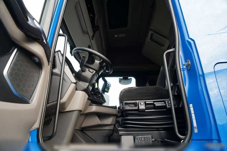 Scania S 500 / RETARDER / KLIMATYZACJA POSTOJOWA / ALUFELGI zdjęcie 24