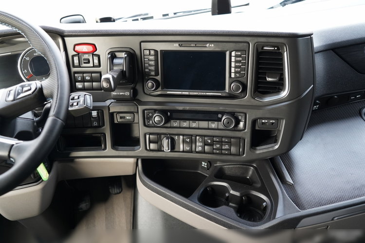 Scania S 500 / RETARDER / KLIMATYZACJA POSTOJOWA / ALUFELGI zdjęcie 31