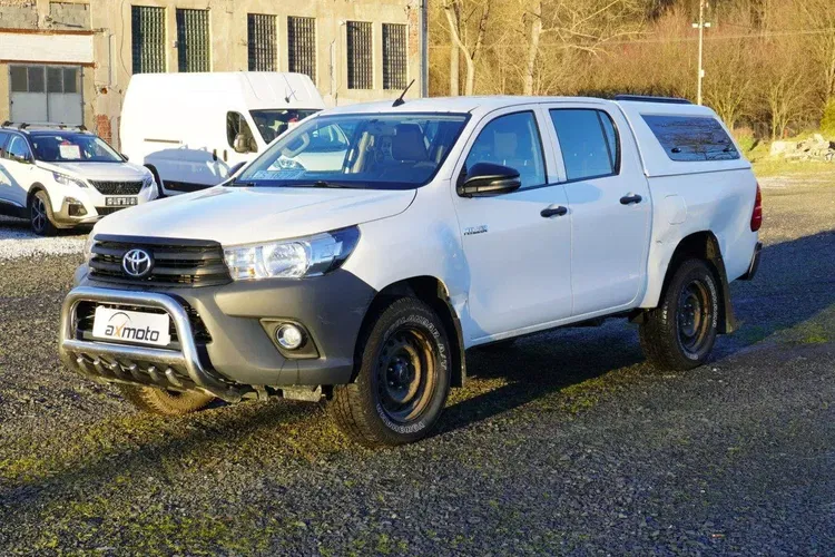 Toyota hilux zdjęcie 2