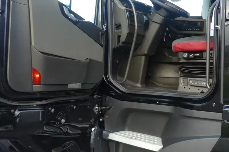 Volvo FH4 500 + KASSBOHRER FIRANKA / ZESTAW MEGA / AUTOMAT / zdjęcie 21