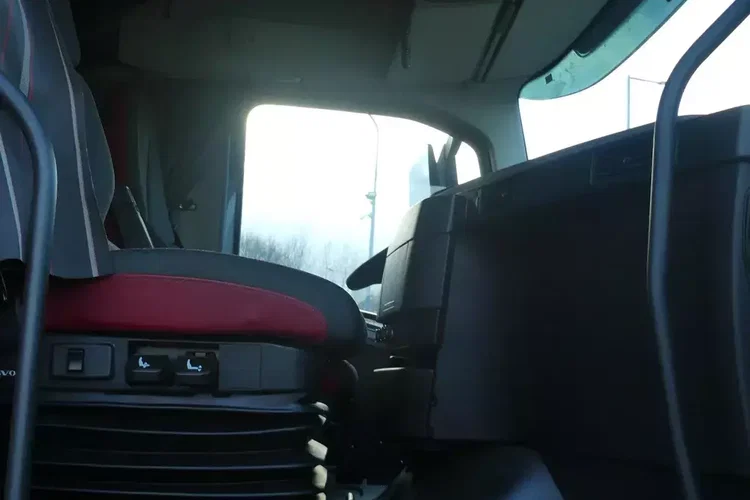 Volvo FH4 500 + KASSBOHRER FIRANKA / ZESTAW MEGA / AUTOMAT / zdjęcie 24