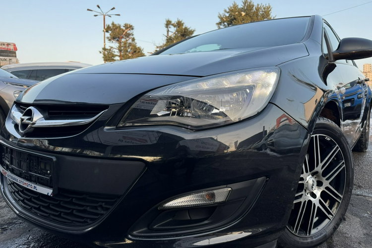 Opel Astra Klimatronic 2-stref, Podgrz. fotele + kierownica, 2 kpl. kół zdjęcie 2