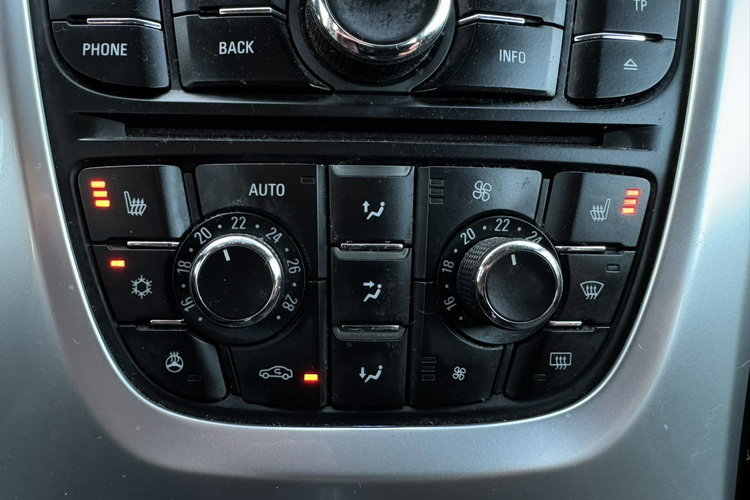 Opel Astra Klimatronic 2-stref, Podgrz. fotele + kierownica, 2 kpl. kół zdjęcie 20