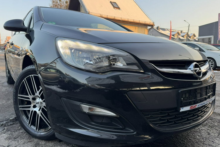 Opel Astra Klimatronic 2-stref, Podgrz. fotele + kierownica, 2 kpl. kół zdjęcie 5