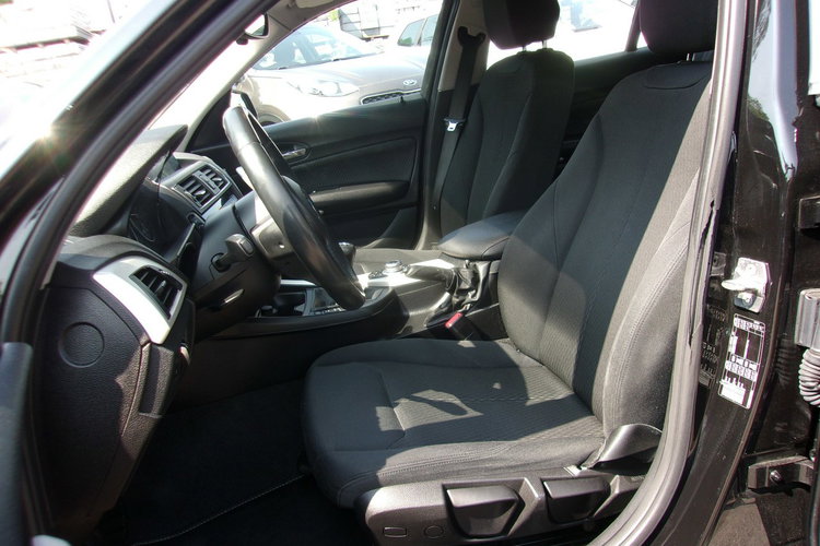 BMW 116 Klimatronic, Ele szyby, Ele lusterka, Manual, 5 drzwi, Podgrz. fotele zdjęcie 14