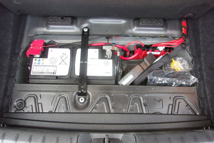 BMW 116 Klimatronic, Ele szyby, Ele lusterka, Manual, 5 drzwi, Podgrz. fotele zdjęcie 32