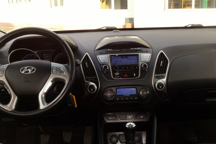 Hyundai ix35 Alu Klima Hak 4 x 4 zdjęcie 5