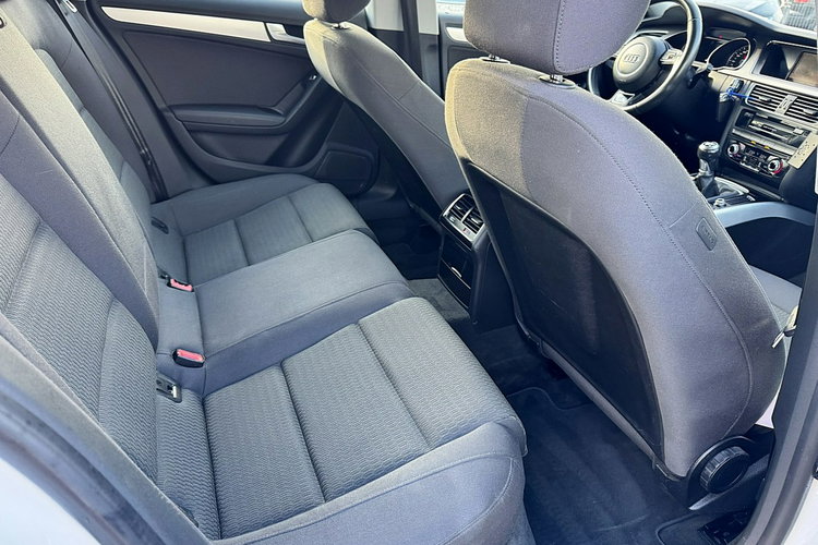 Audi A5 LIFT Xenon Navi PDC Gwarancja zdjęcie 13