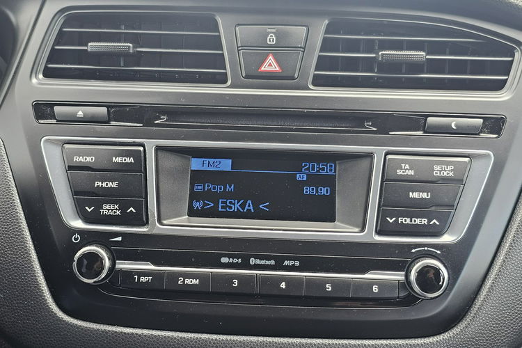 Hyundai i20 Grzane fotele i kierownica, asystent pasa ruchu, zdjęcie 19