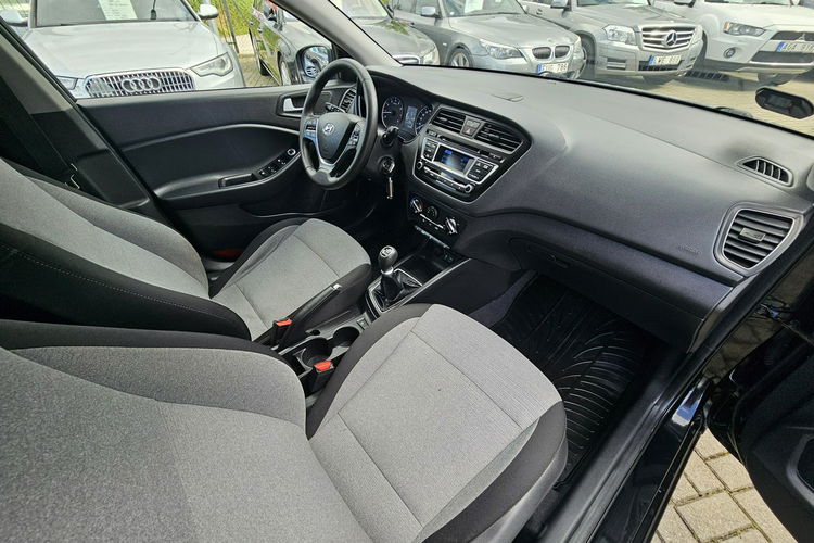 Hyundai i20 Grzane fotele i kierownica, asystent pasa ruchu, zdjęcie 20