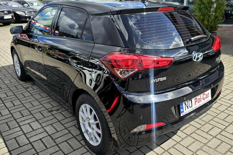 Hyundai i20 Grzane fotele i kierownica, asystent pasa ruchu, zdjęcie 7