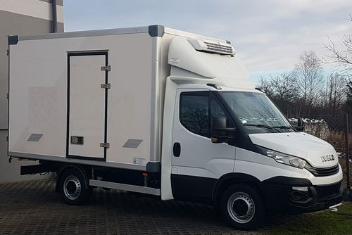 Iveco Daily 6EP CHŁODNIA MROŹNIA IZOTERMA AGREGAT THERMO KING V-200 MAX GRZANIE