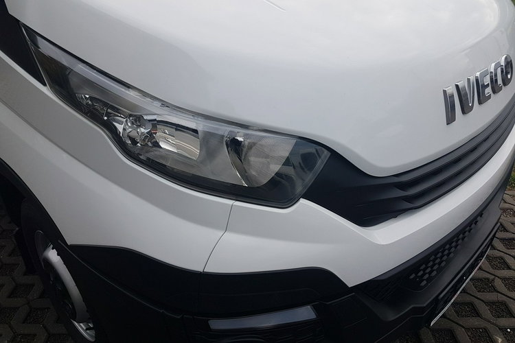 Iveco Daily 6EP CHŁODNIA MROŹNIA IZOTERMA AGREGAT THERMO KING V-200 MAX GRZANIE zdjęcie 32