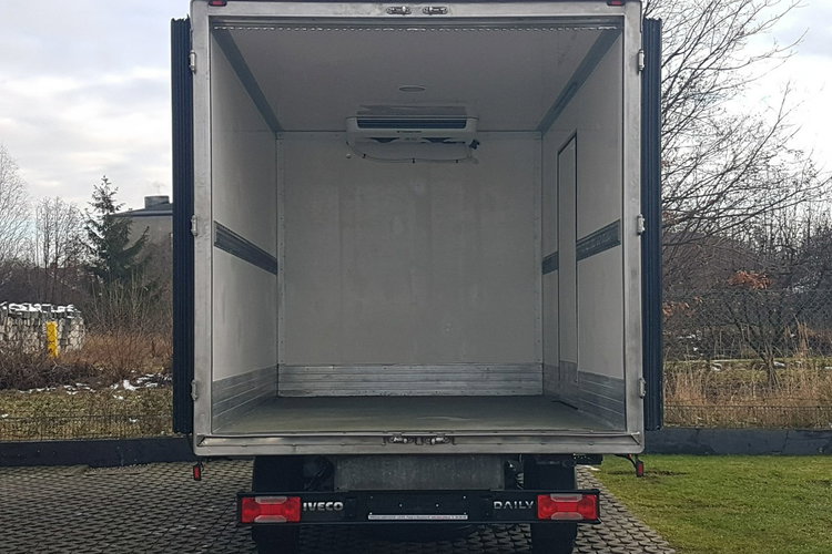 Iveco Daily 6EP CHŁODNIA MROŹNIA IZOTERMA AGREGAT THERMO KING V-200 MAX GRZANIE zdjęcie 5
