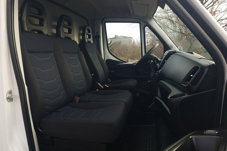 Iveco Daily 6EP CHŁODNIA MROŹNIA IZOTERMA AGREGAT THERMO KING V-200 MAX GRZANIE zdjęcie 9