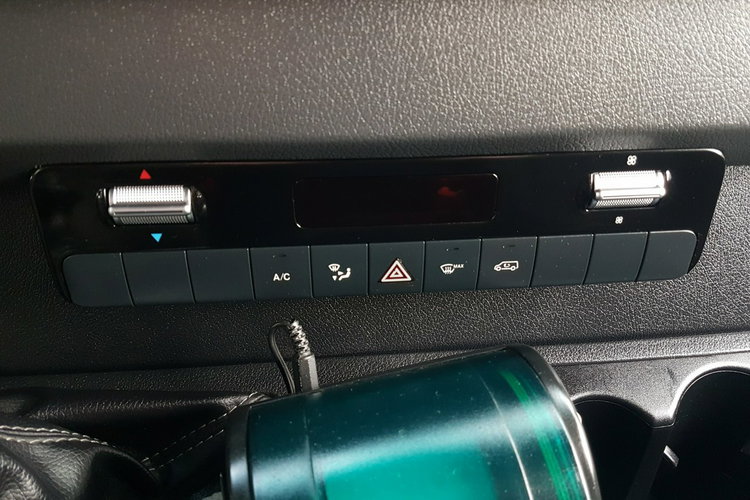 Mercedes Sprinter MAXI CHŁODNIA AGREGAT 2 KOMORY GRZANIE KLIMA IZOTERMA BLASZAK zdjęcie 31